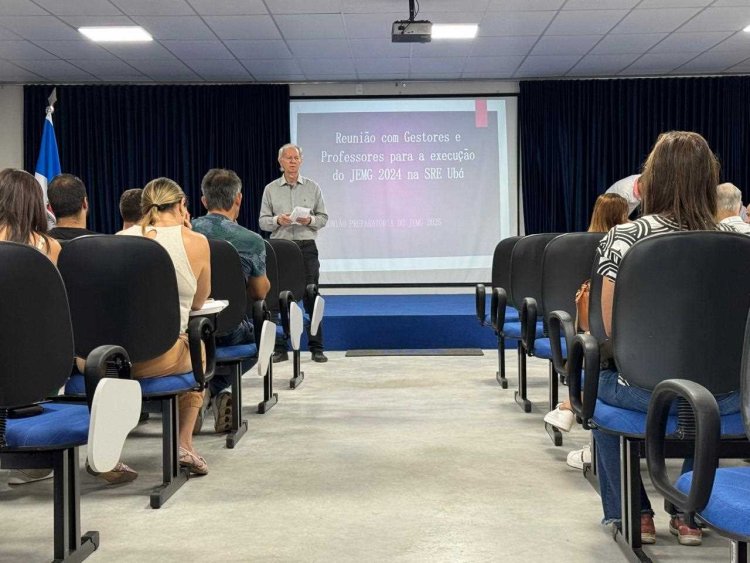 Prefeitura de Ubá promove reunião com diretores de escolas sobre JEMG em Ubá