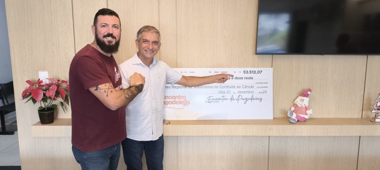 Natal da Ferrari faz entrega simbólica ao Núcleo do Câncer de valor arrecadado com patrocinadores no Encontro de Pagodeiros