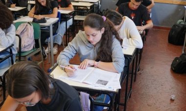 Rede estadual de educação de Minas Gerais é destaque com notas altas nas redações do Enem 2024