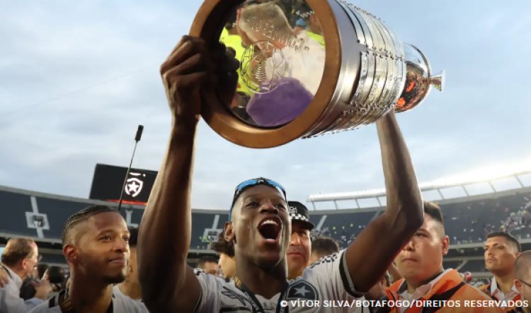 Luiz Henrique é eleito Rei da América pelo jornal El País