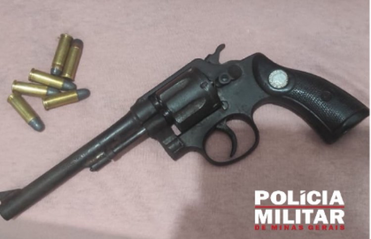 Polícia Militar prende autores e co-autor de roubo em Piraúba