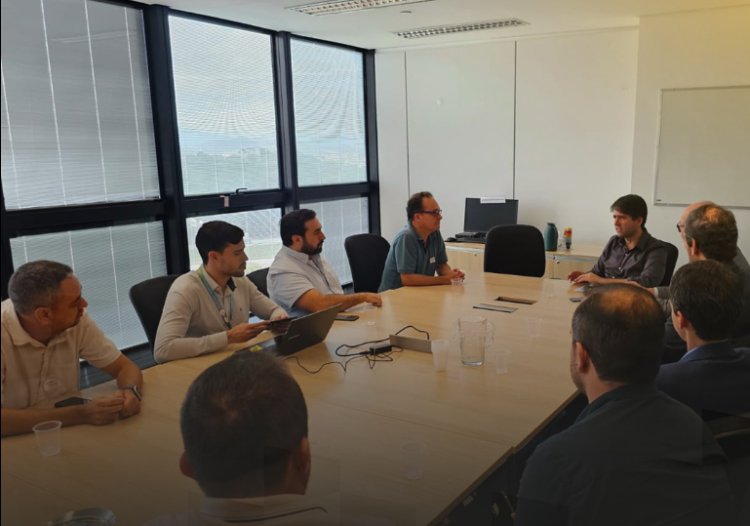 Viçosa: Prefeito Ângelo Chequer se reúne com Secretário Estadual de Saúde