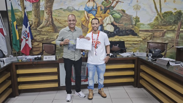 Câmara Municipal de Ubá homenageia Rosalvo Arantes Júnior por sua trajetória de superação e ativismo em prol da causa Parkinson