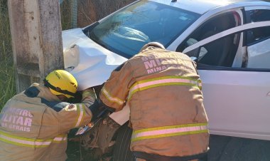 Corpo de Bombeiros de Ubá atende duas ocorrências de colisão de veículos em menos de 24 horas