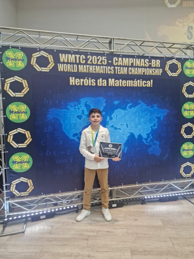Estudante ubaense conquista prêmios em Olimpíada Internacional de Matemática