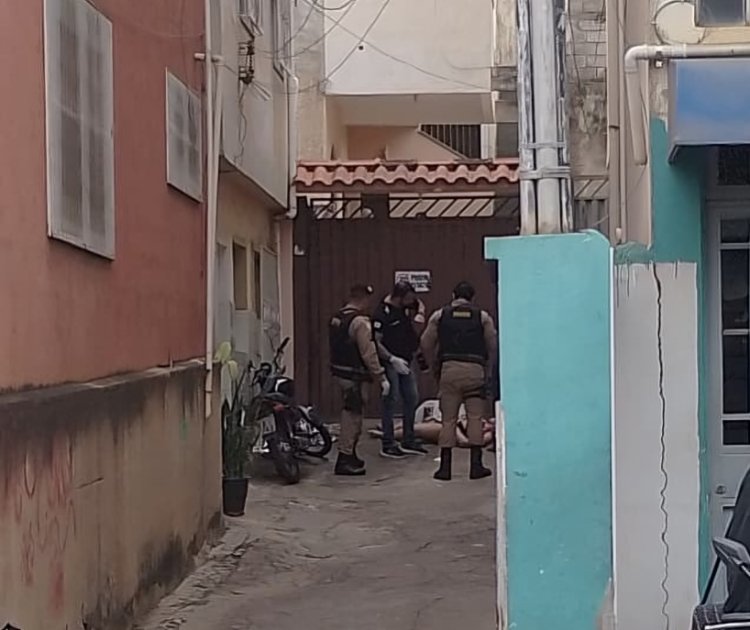 Polícia Civil prende suspeito de feminicídio em Ubá