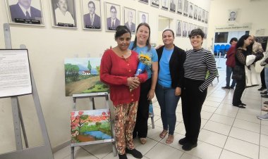 Exposição de Arte de Daiana Pereira Lamas emociona o público na Câmara Municipal de Ubá