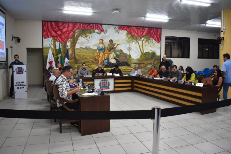 Vereadores aprovam três projetos de lei de grande relevância para a população ubaense