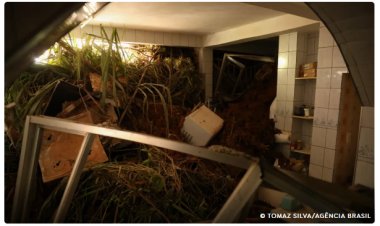 Chuvas fortes deixam 64 mortos em Juiz de Fora e Ubá