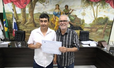 Câmara de Ubá homenageia Reginaldo Teles por atuação solidária durante enchente